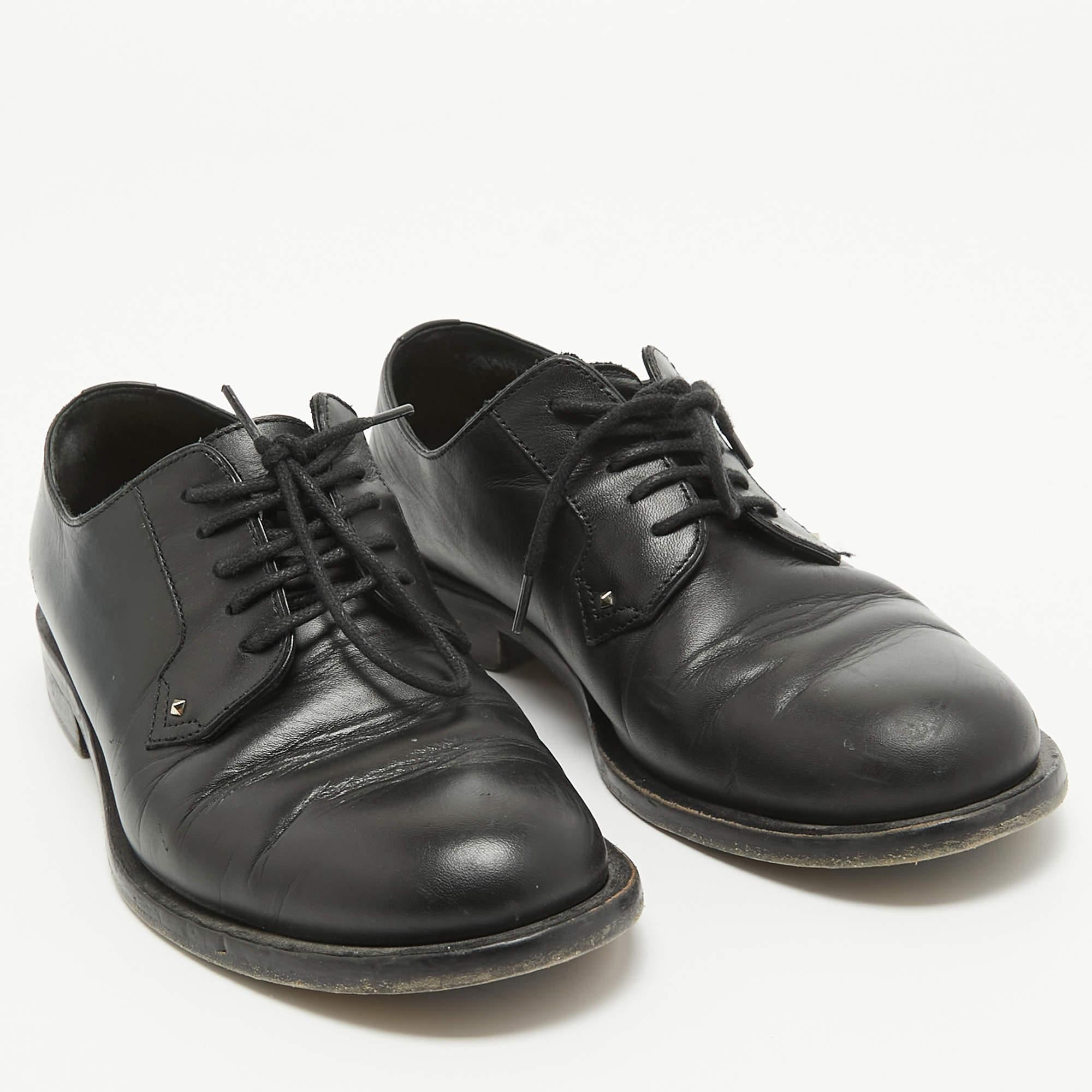 Women's Valentino Black Leather Lace Up Derby Size 36 For Sale