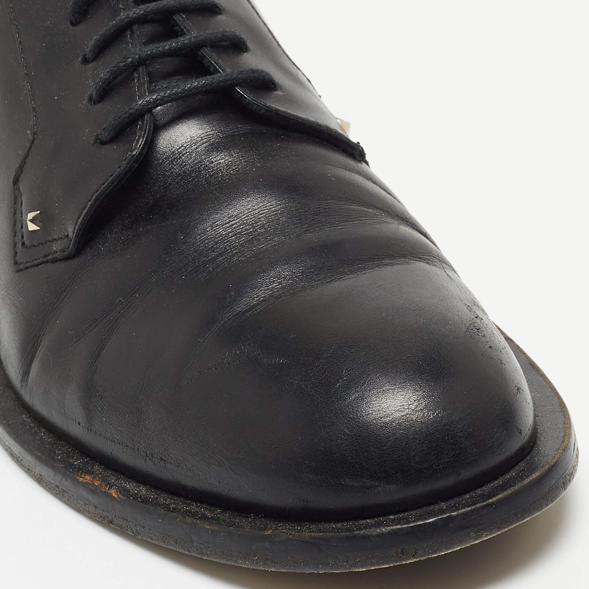 Valentino Derby in pelle nera con lacci taglia 38 in vendita 2