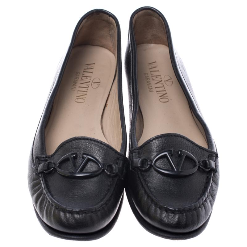 The house of Valentino brings you these impressive flats to complement any outfit. Chic and durable, these leather flats will be a memorable purchase. They feature round toes and the signature V logo on the uppers.


