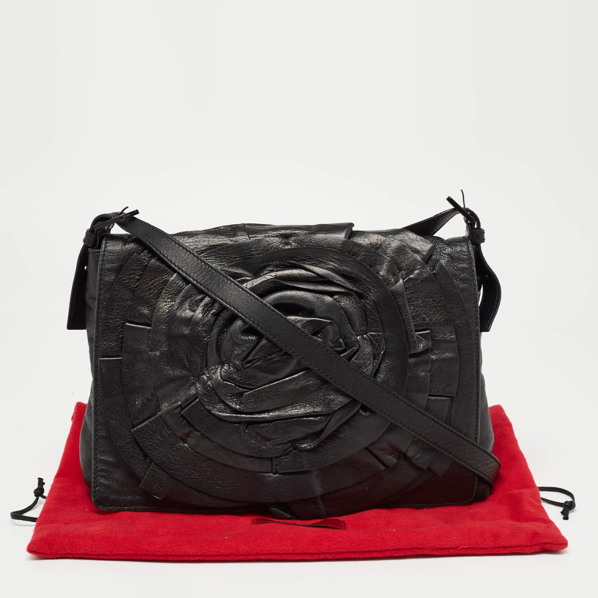 Valentino Black Leather Petale Rose Crossbody Bag For Sale 11