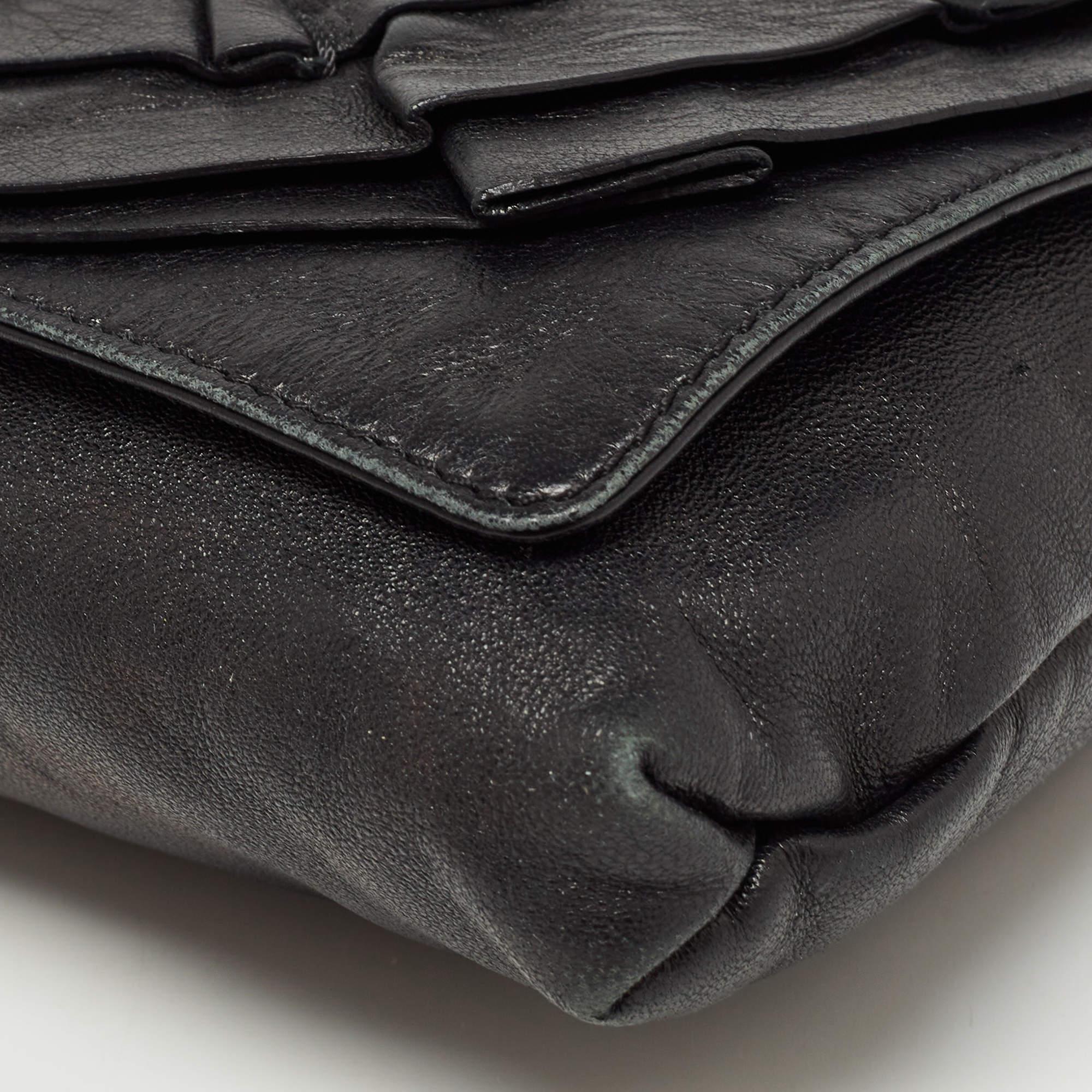 Women's Valentino Black Leather Petale Rose Crossbody Bag For Sale