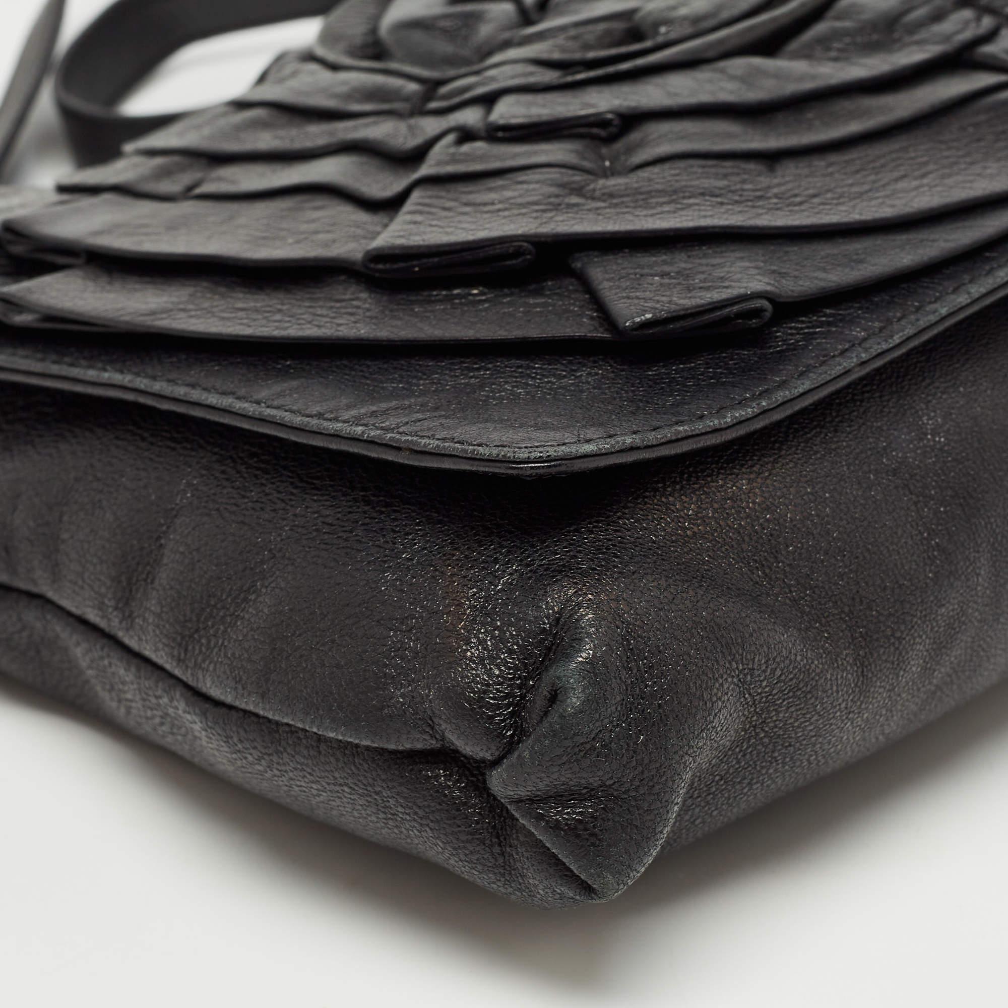 Valentino Black Leather Petale Rose Crossbody Bag For Sale 1