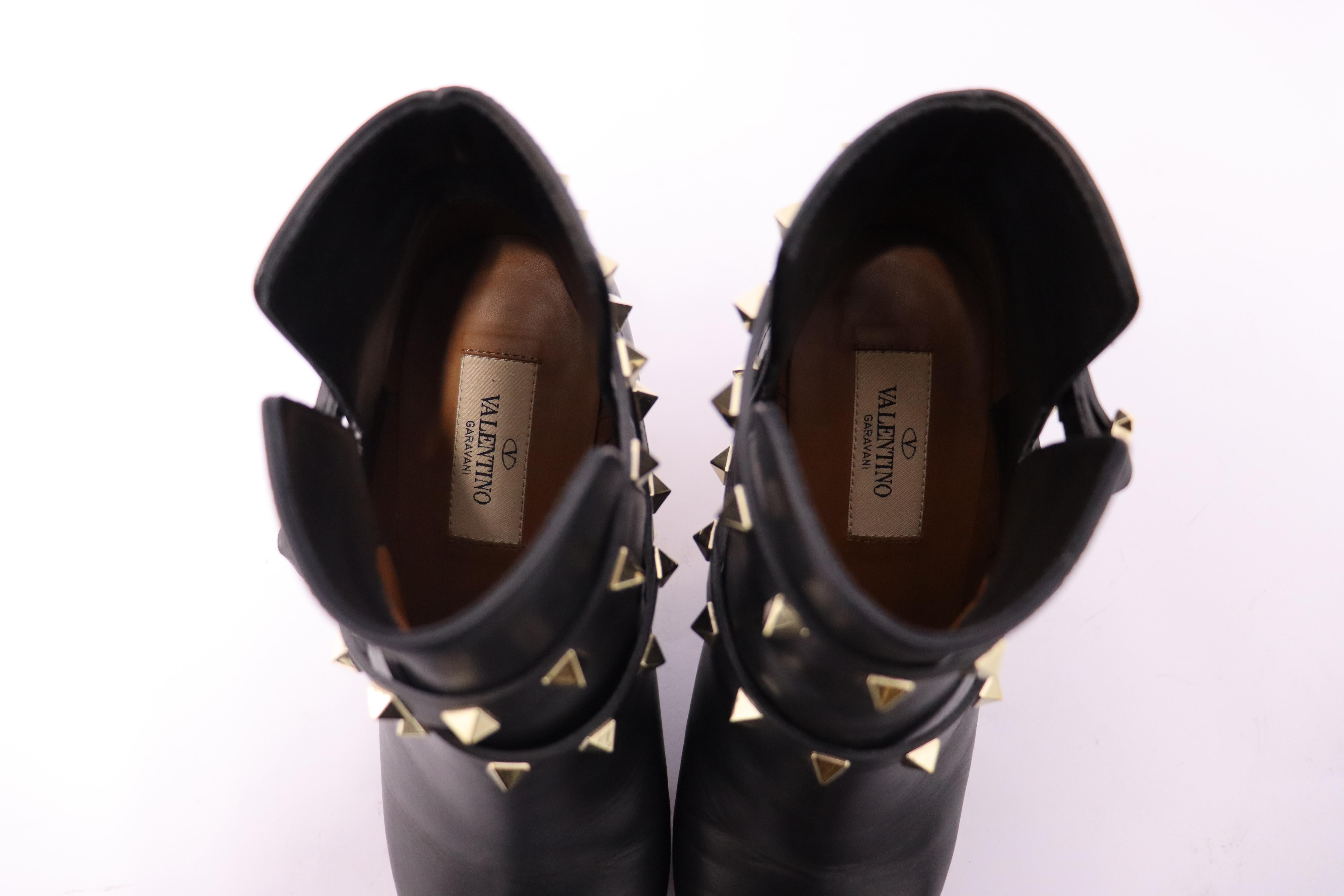 Valentino Black Leather Rockstud  Ankle Boots Size EU 38 For Sale 1