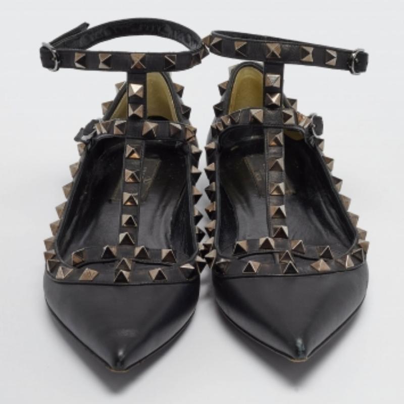 Valentino cuir noir Rockstud Ankle Strap Flats Size 37 en vente 2