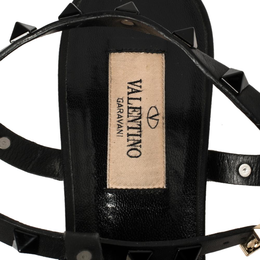 Valentino Black Leather Rockstud Block Heel Sandals Size 39 In Fair Condition In Dubai, Al Qouz 2