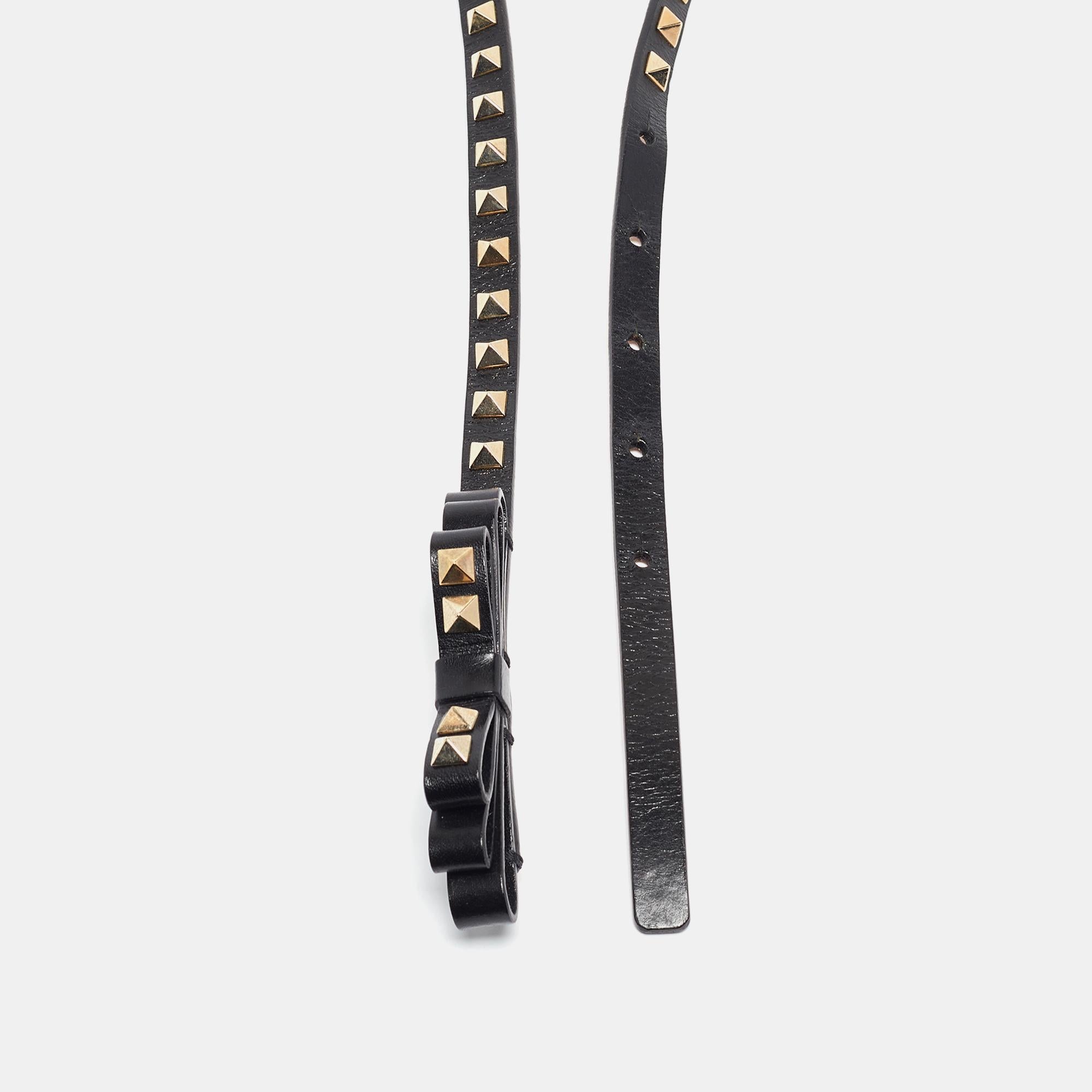 Valentino Black Leather Rockstud Bow Slim Waist Belt 85 In Good Condition In Dubai, Al Qouz 2