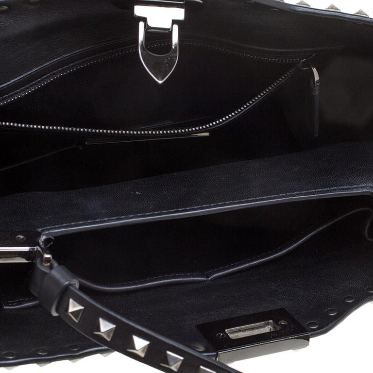 Valentino Black Leather Rockstud Crossbody Bag For Sale at 1stDibs
