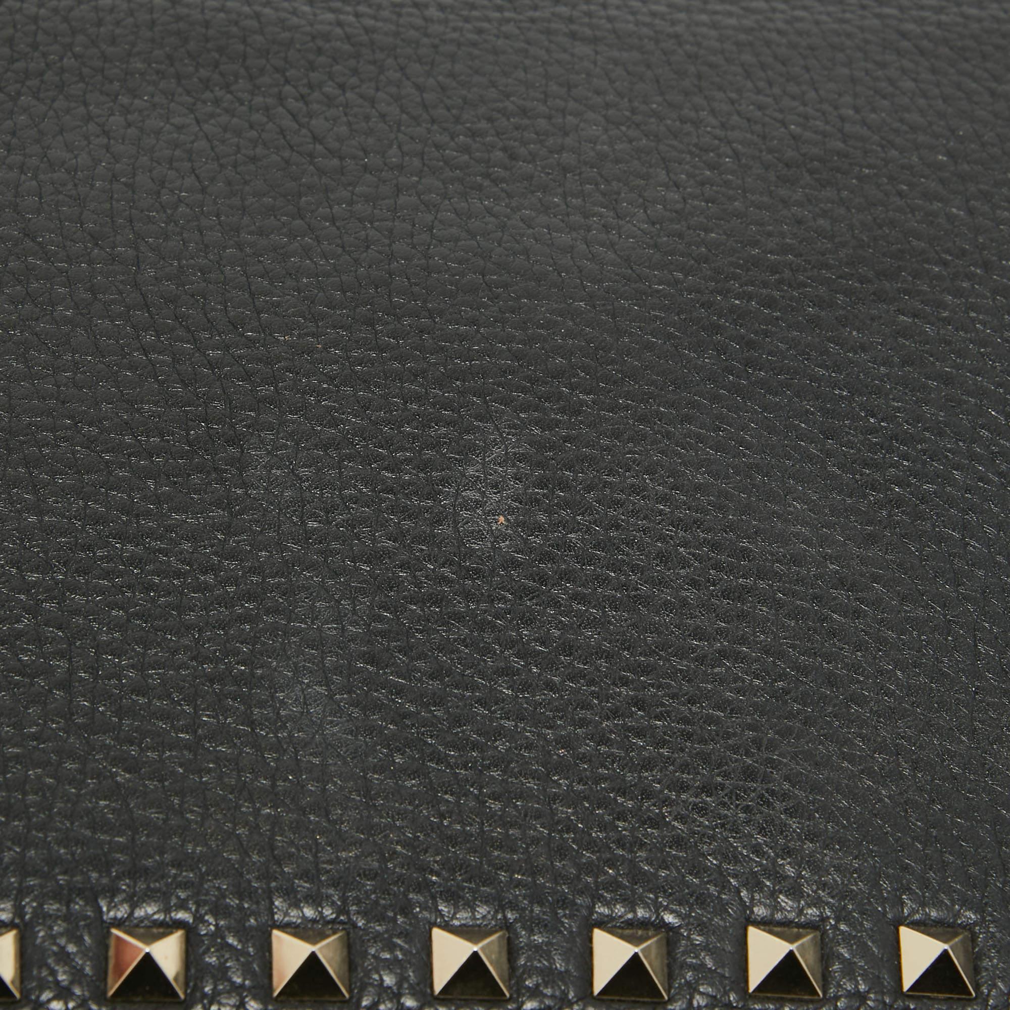Valentino Black Leather Rockstud Flap Organizer Clutch For Sale 3