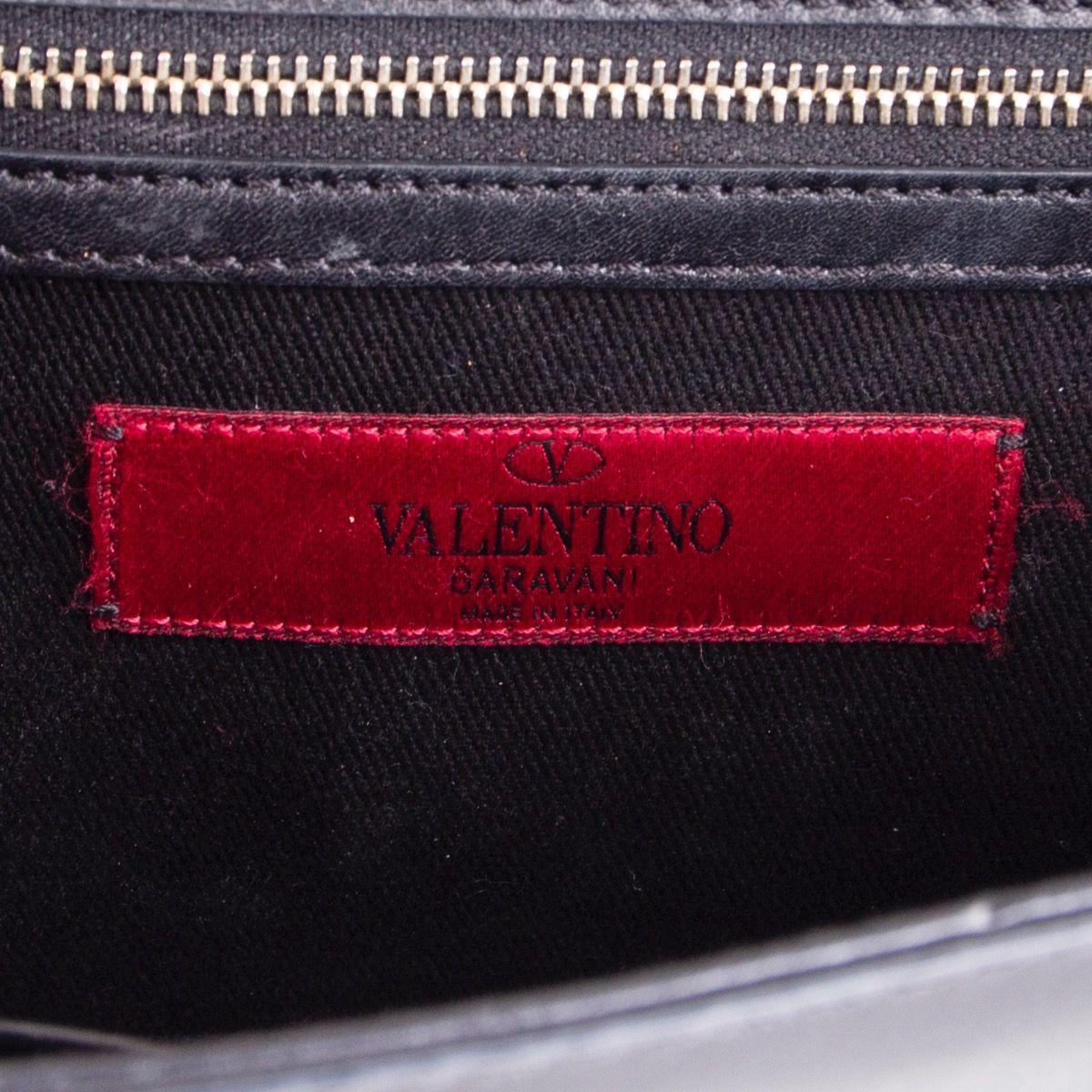 VALENTINO black leather ROCKSTUD GLAM LOCK MEDIUM Shoulder Bag 3
