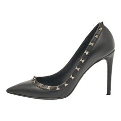 Valentino Black Leather Rockstud Pumps Size 40