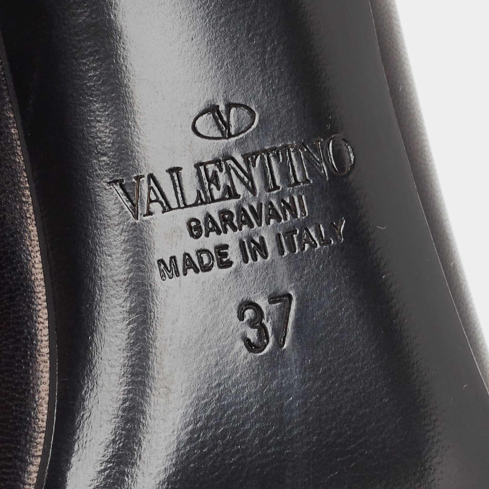 Women's Valentino Black Leather Rockstud Slingback Pumps Size 37 For Sale