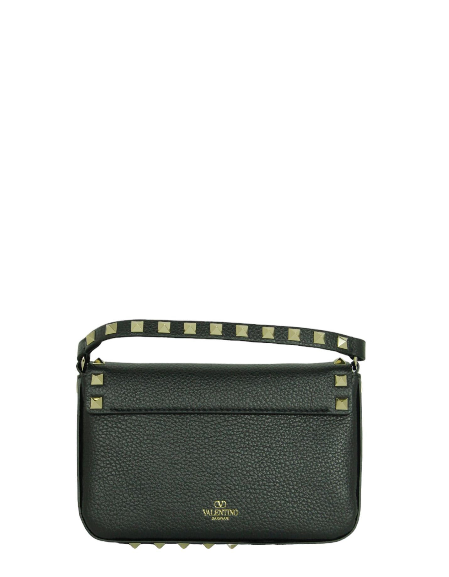 Valentino Black Leather Rockstud Top Handle Crossbody Bag In New Condition For Sale In New York, NY