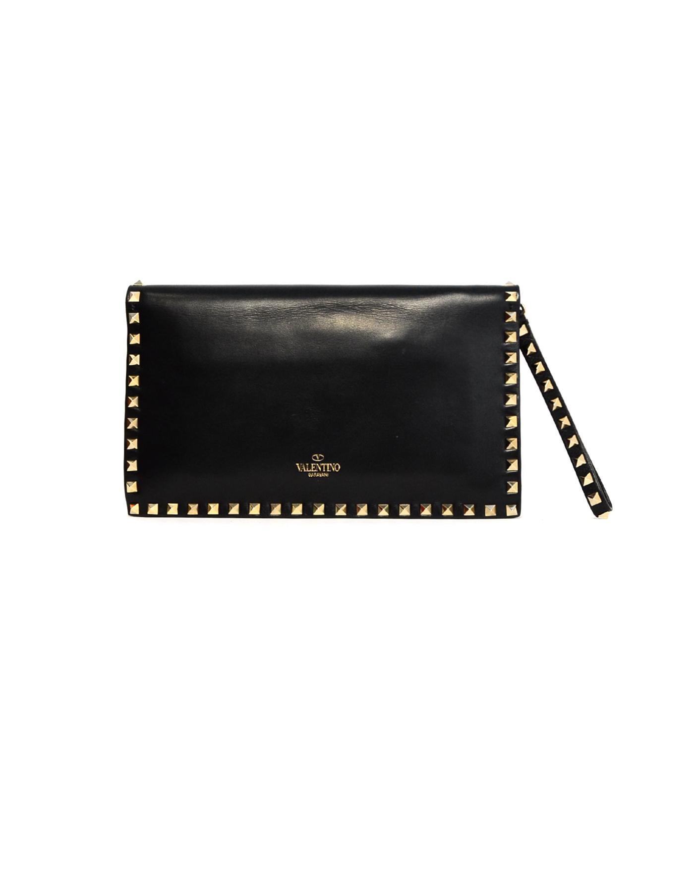 Valentino Black Leather Rockstud Wristlet Clutch Bag rt $1, 875 In Good Condition In New York, NY