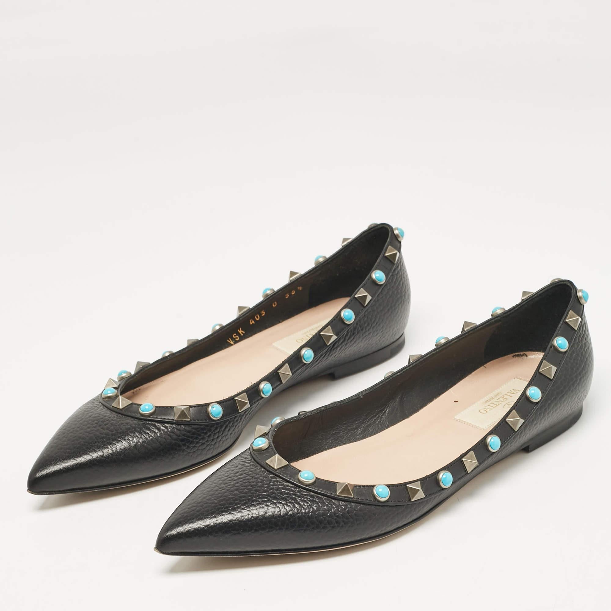 Defined by comfort and effortless style  no wardrobe is ever complete without a pair of chic ballet flats. This pair is lovely to look at and is equipped with elements like a comfortable insole and a durable sole.