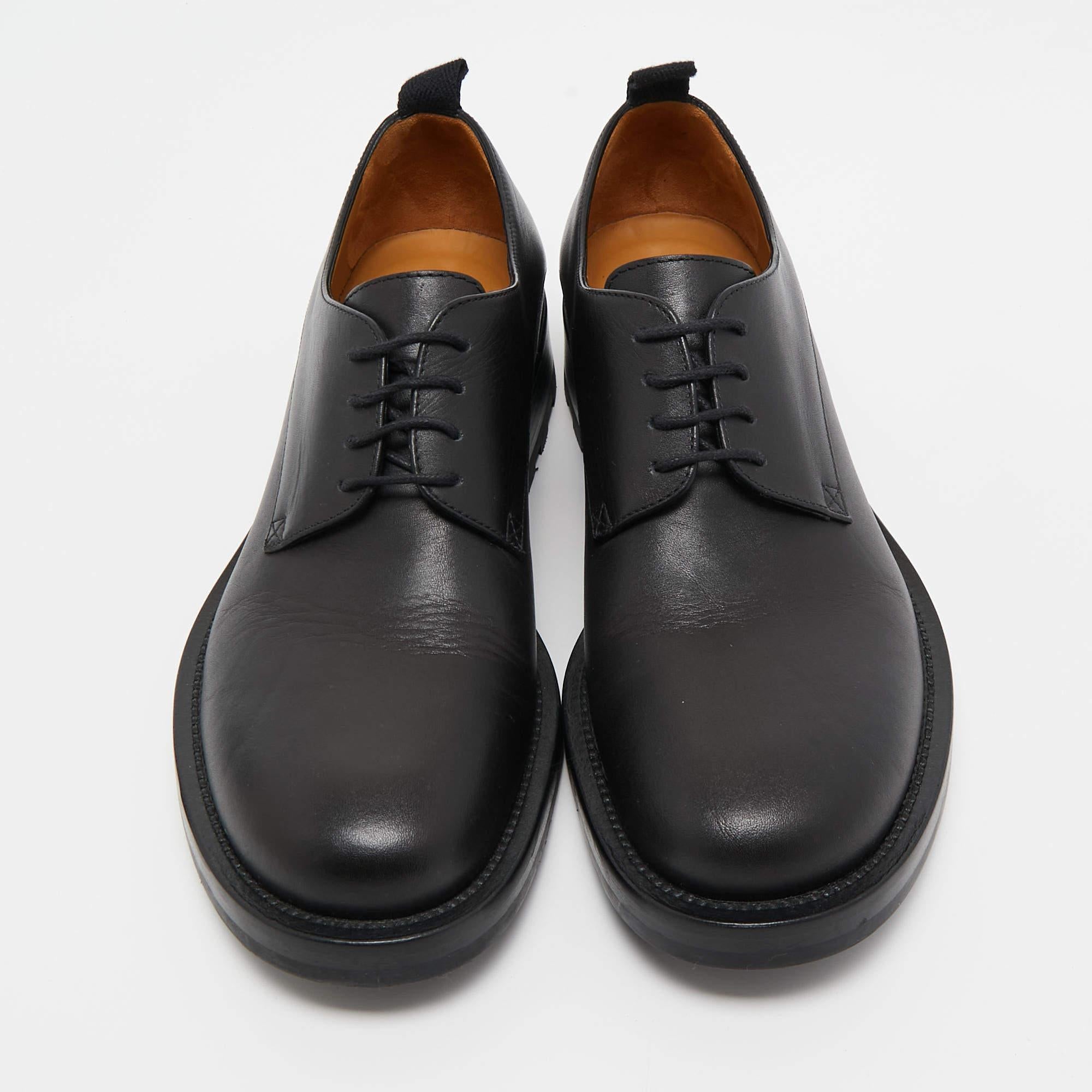 Give your outfit a luxe update with this pair of Valentino derby shoes. The shoes are sewn perfectly to help you make a statement in them for a long time.

Includes: Original Box, Info Booklet