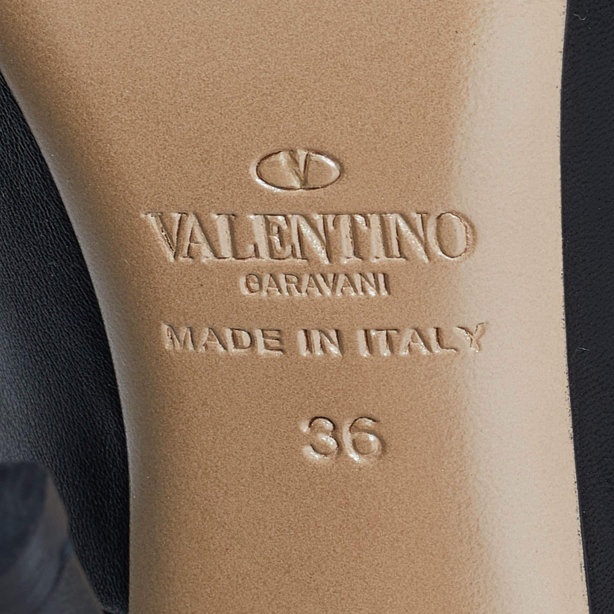 Valentino, pelle nera, punta tonda, taglia 36 in vendita 3