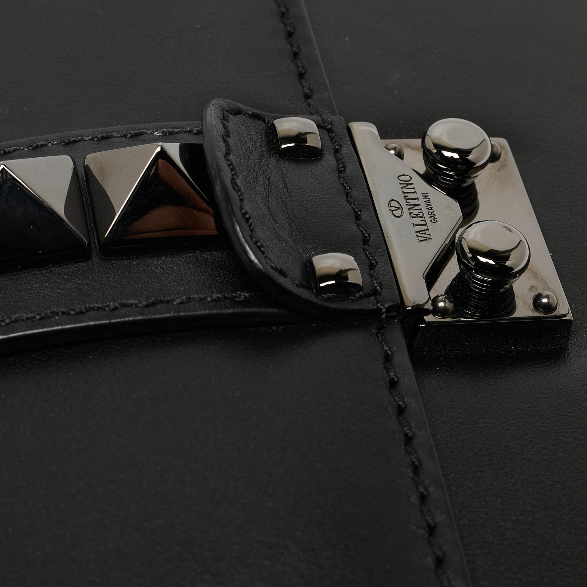 Valentino Black Leather Small Rockstud Glam Lock Flap Bag In Good Condition In Dubai, Al Qouz 2