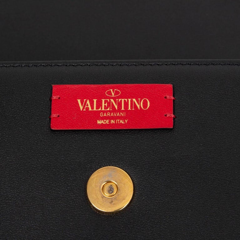 VALENTINO black leather SUPERVEE Crossbody Bag at 1stDibs