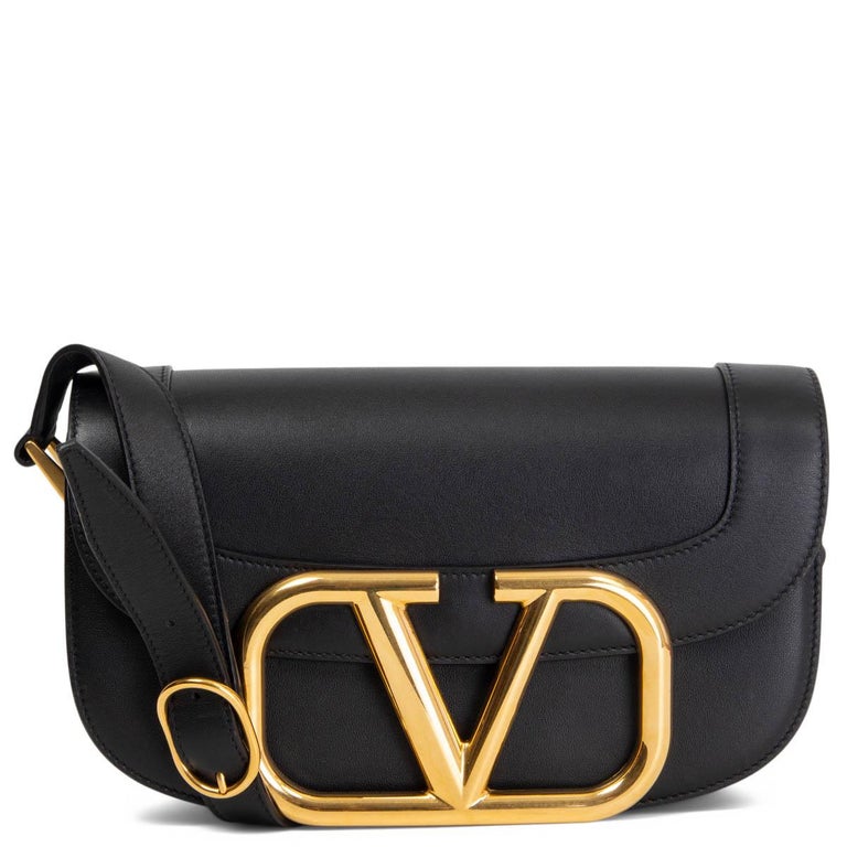 VALENTINO black leather SUPERVEE Crossbody Bag For Sale at 1stDibs