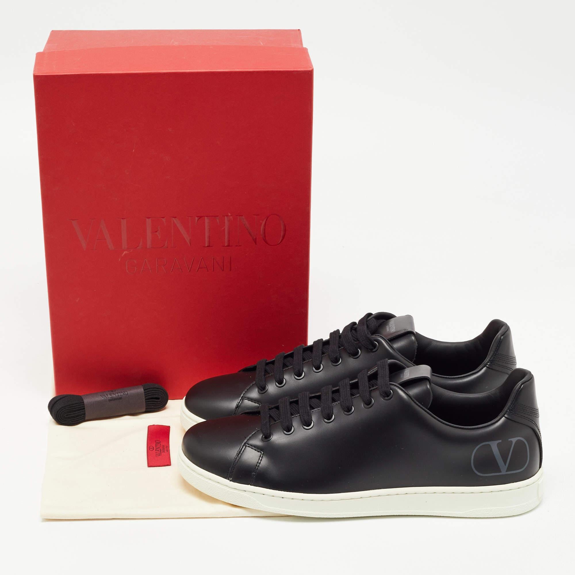 Valentino Black Leather VLogo Low Top Sneakers Size 42 5