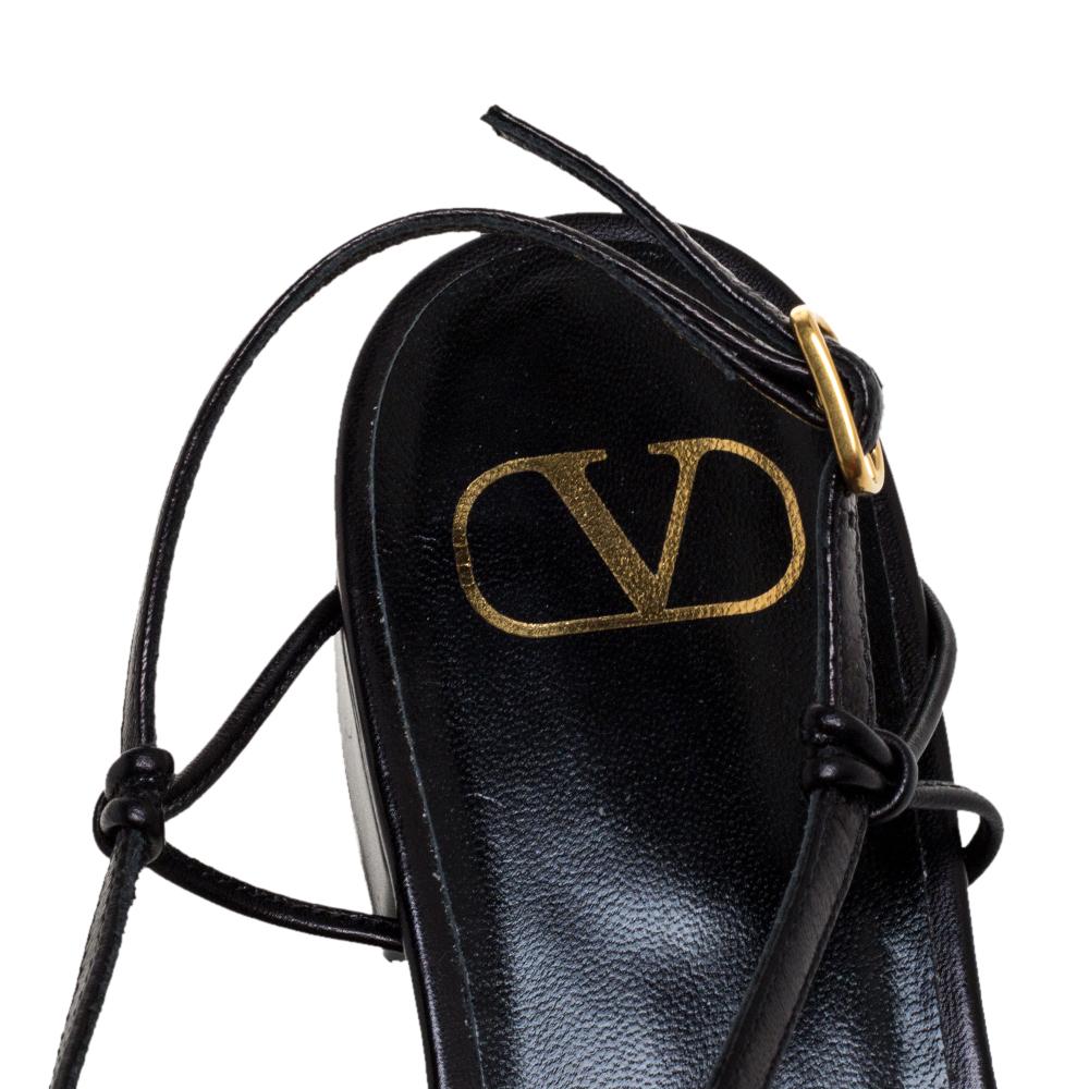 Valentino Black Leather VLogo Thong Sandals Size 38 2