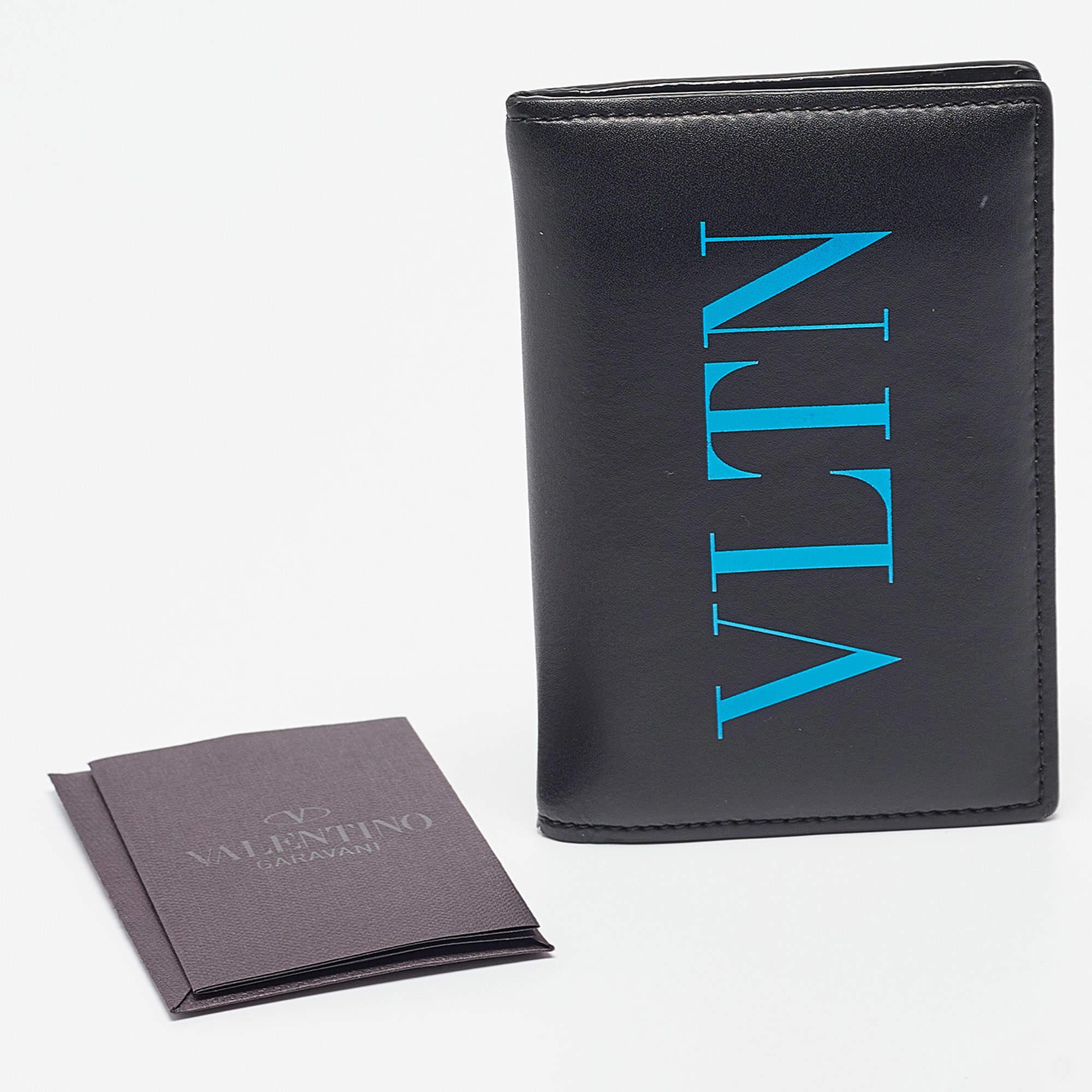 Valentino Black Leather VLTN Bifold Card Holder For Sale 3