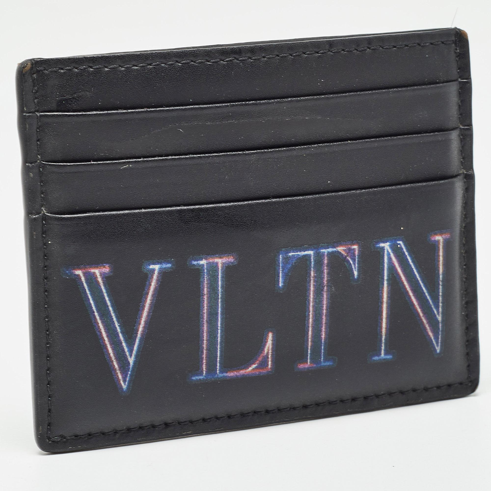 Valentino Black Leather VLTN Card Holder In Excellent Condition For Sale In Dubai, Al Qouz 2