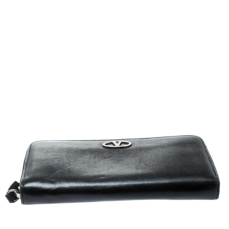 Valentino Black Leather Zip Around Wallet For Sale at 1stDibs