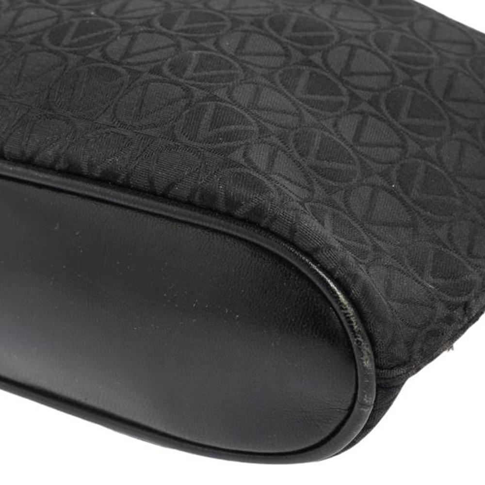 Valentino Black Monogram Canvas and Leather Round VRing Logo Baguette Bag In Good Condition In Dubai, Al Qouz 2
