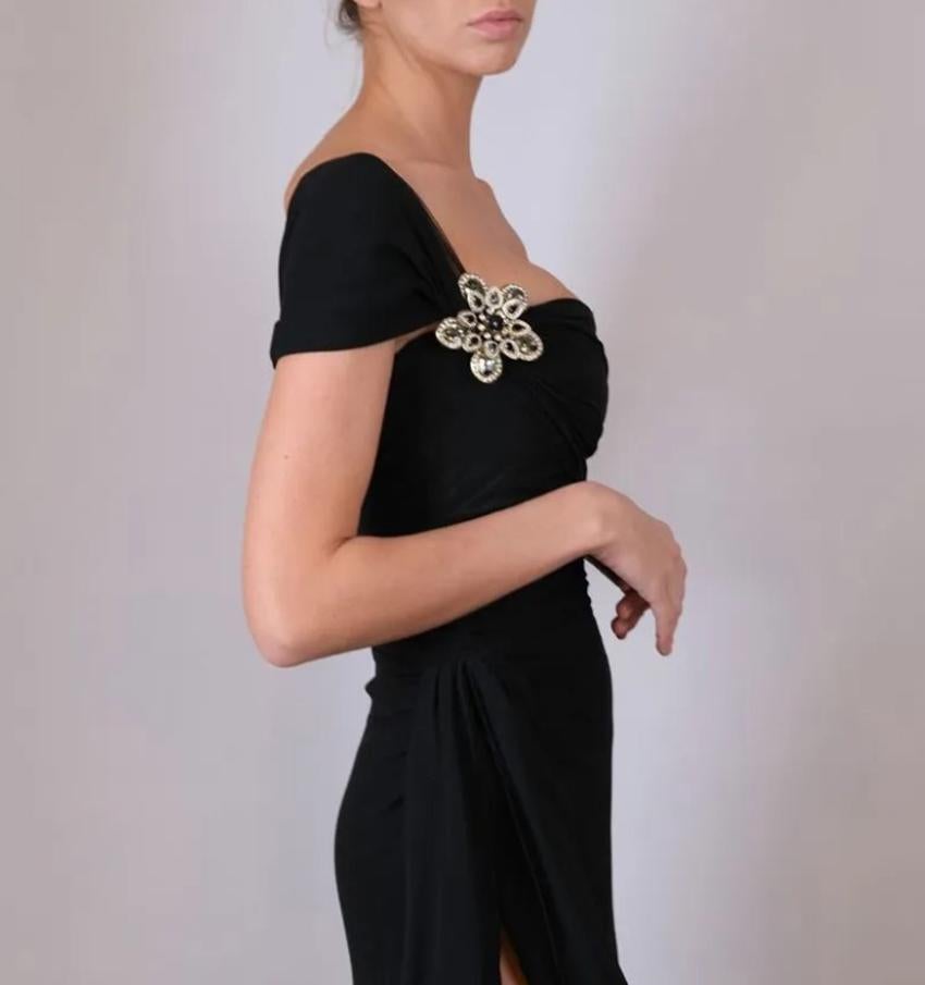 Women's VALENTINO BLACK ONE SHOULDER GOWN DRESS with CRYSTAL EMBELLISHED BROOCH Sz 44