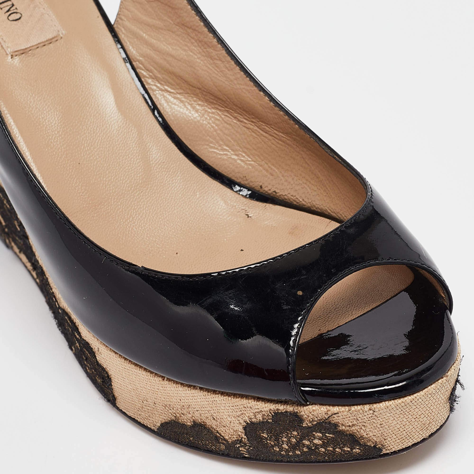 Valentino Black Patent Leather and Lace Slingback Wedge Sandals Size 38 For Sale 3