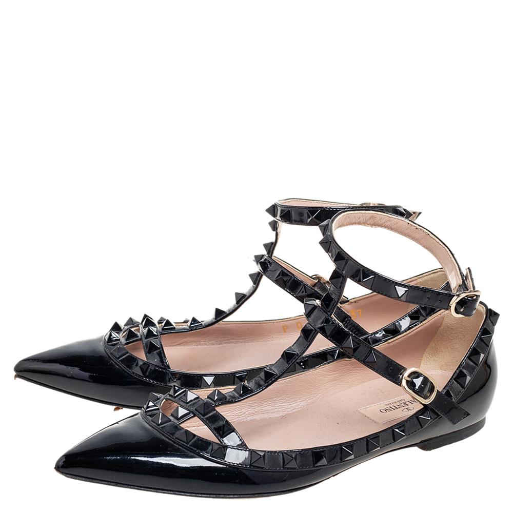Valentino Black Patent Leather Rockstud Ankle-Strap Ballet Flats Size 37 In Good Condition In Dubai, Al Qouz 2