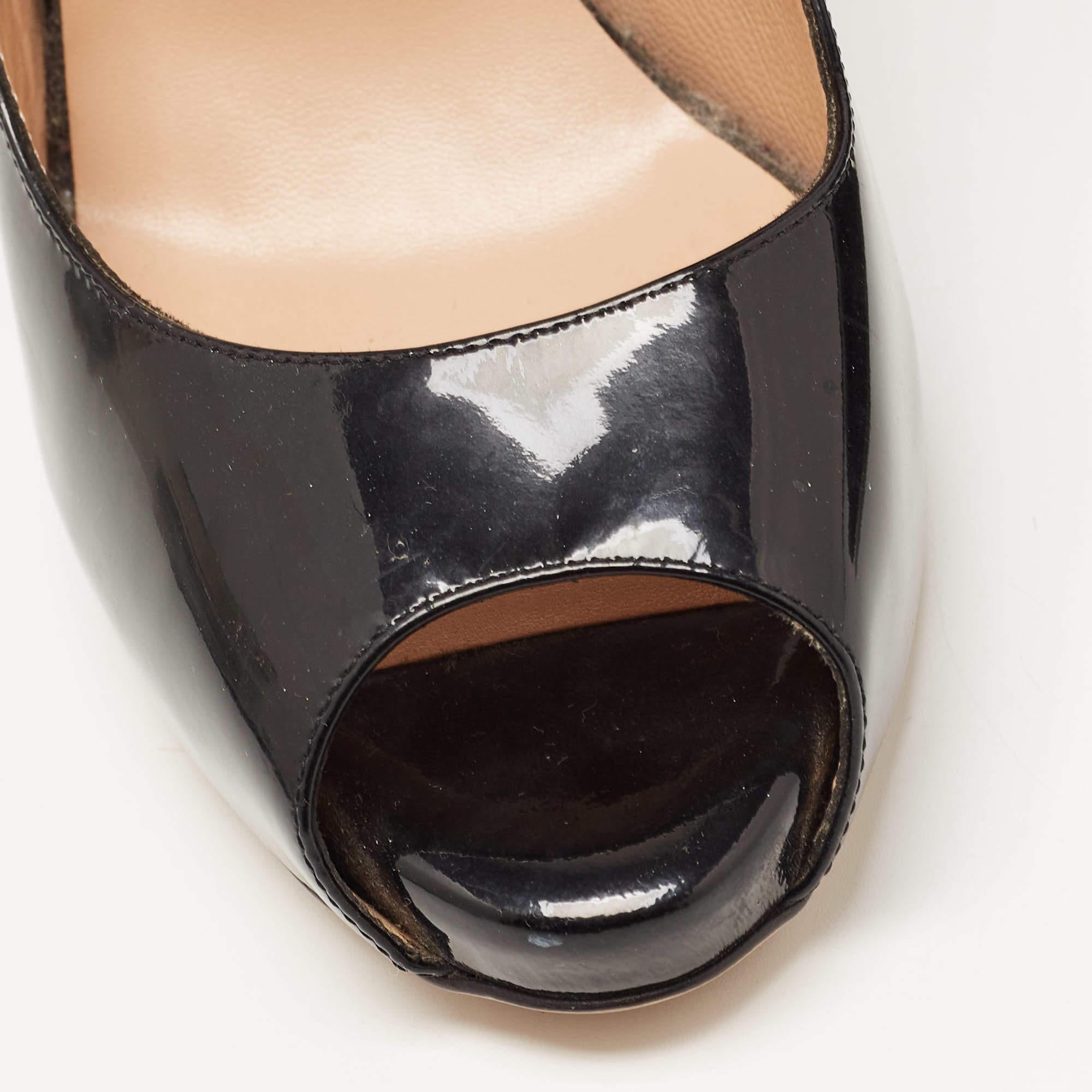 Valentino Black Patent Leather Rockstud Peep Toe Pumps Size 39 For Sale 2