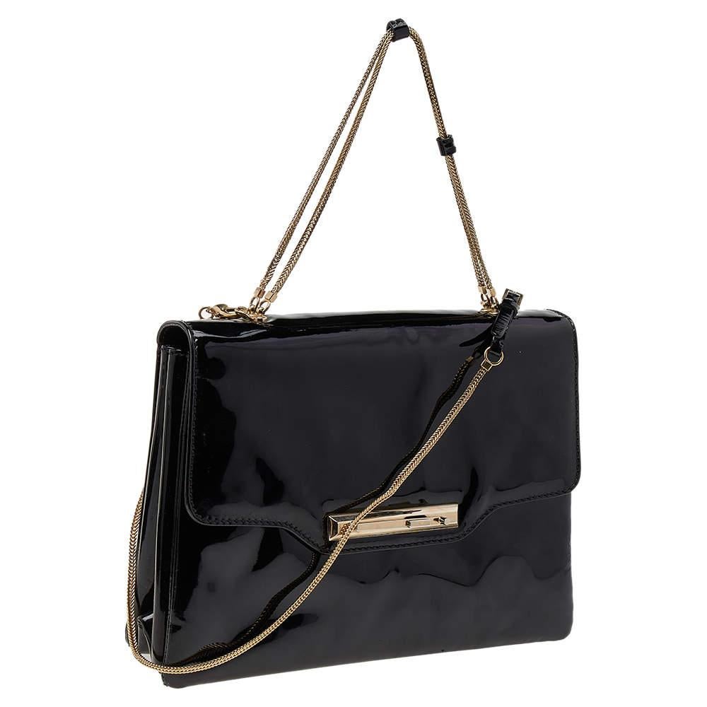 Valentino Black Patent Leather Shoulder Bag In Good Condition For Sale In Dubai, Al Qouz 2