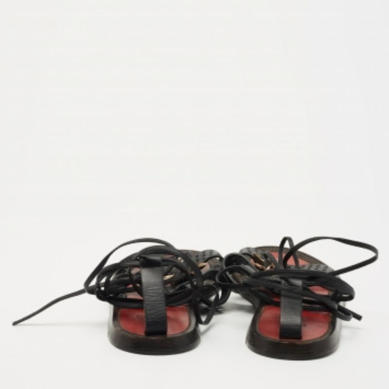 Valentino Sandales noires en cuir perforé à la cheville Taille 38 Pour femmes en vente
