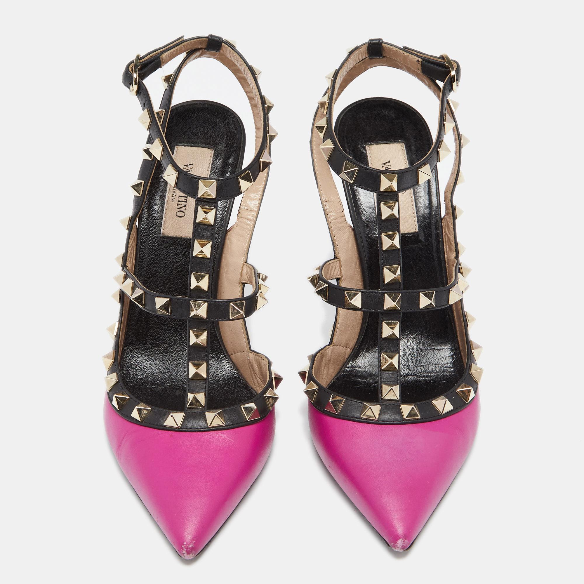 When considering Valentino, three words come to mind: luxurious, bold, and iconic. These gorgeous sandals are crafted from leather, and the sleek silhouette is adorned with the carefully placed Rockstuds. They are complete with, pointed toes, 10 cm