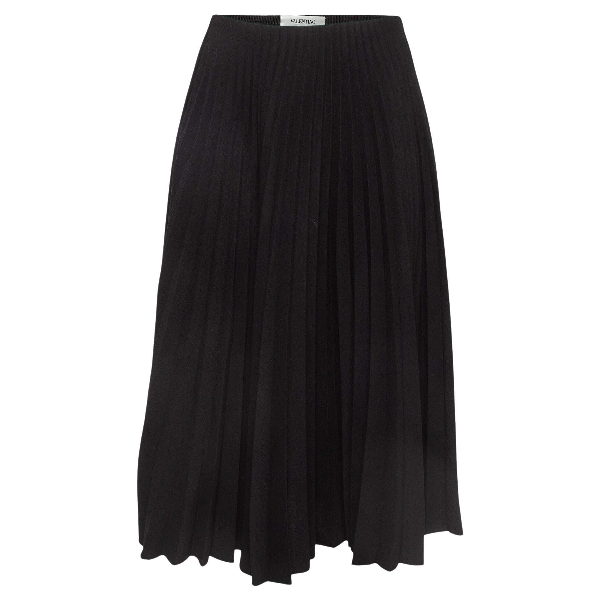 Valentino Black Pleated Crepe Midi Skirt S For Sale