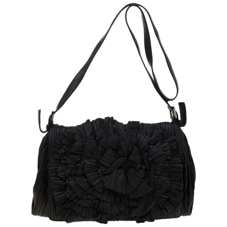 Valentino Black Pleated leather Petale Crossbody Bag For Sale at 1stDibs