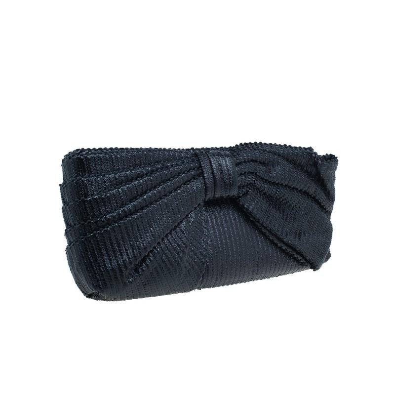 Valentino Black Pleated Oversized Bow Clutch Bag In Excellent Condition In Dubai, Al Qouz 2