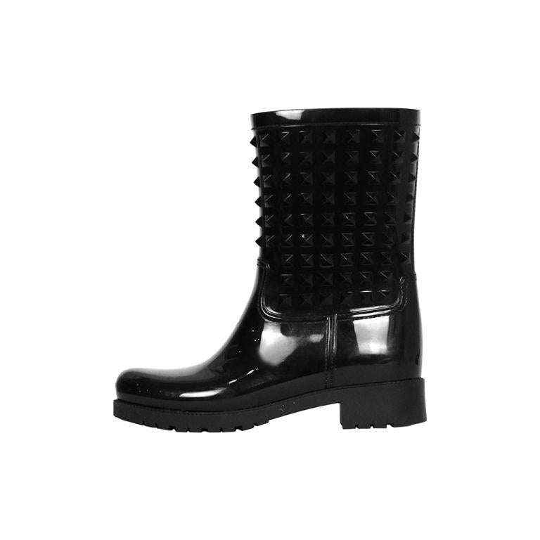 rockstud rain boots