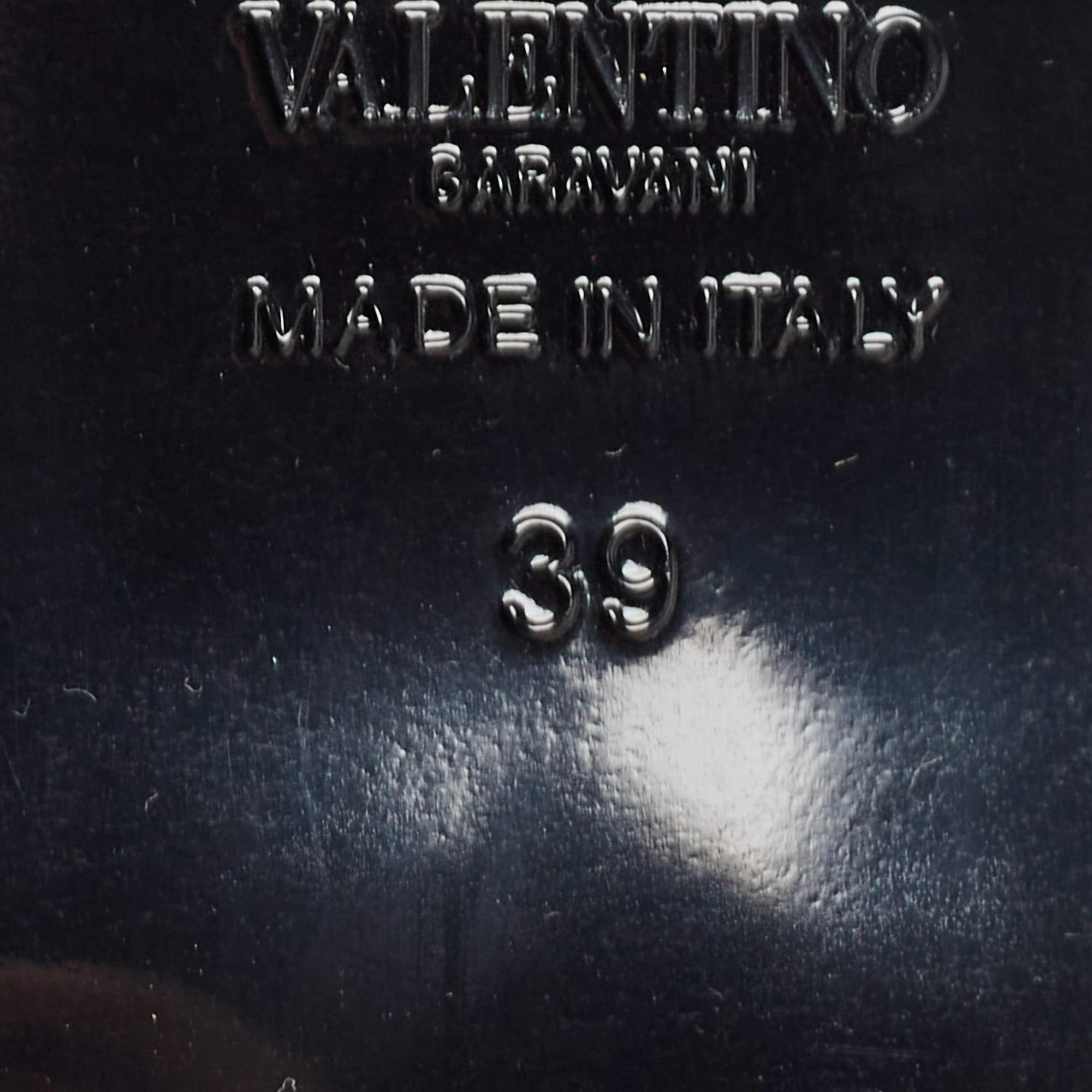 Valentino Black Rubber Rockstud Flat Sandals Size 39 5