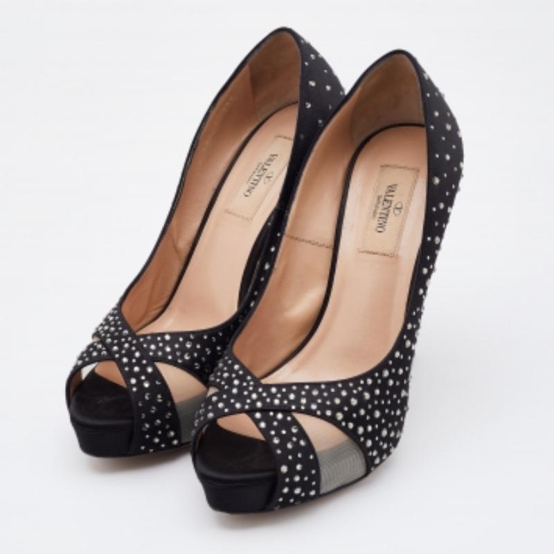 Valentino escarpins à plateforme embellis de cristaux en satin et maille noire, taille 37,5 en vente 3