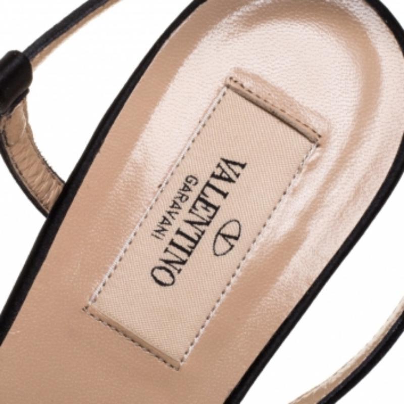 Valentino Black Satin And PVC Bow Open Toe Slingback Sandals Size 39.5 For Sale 4
