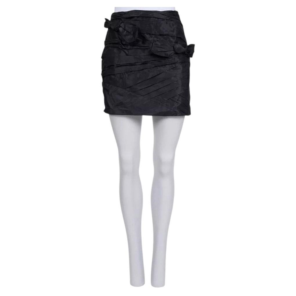 Valentino – Schwarzer Minirock aus Seide mit Schleife, Größe US 6, elegante Passform