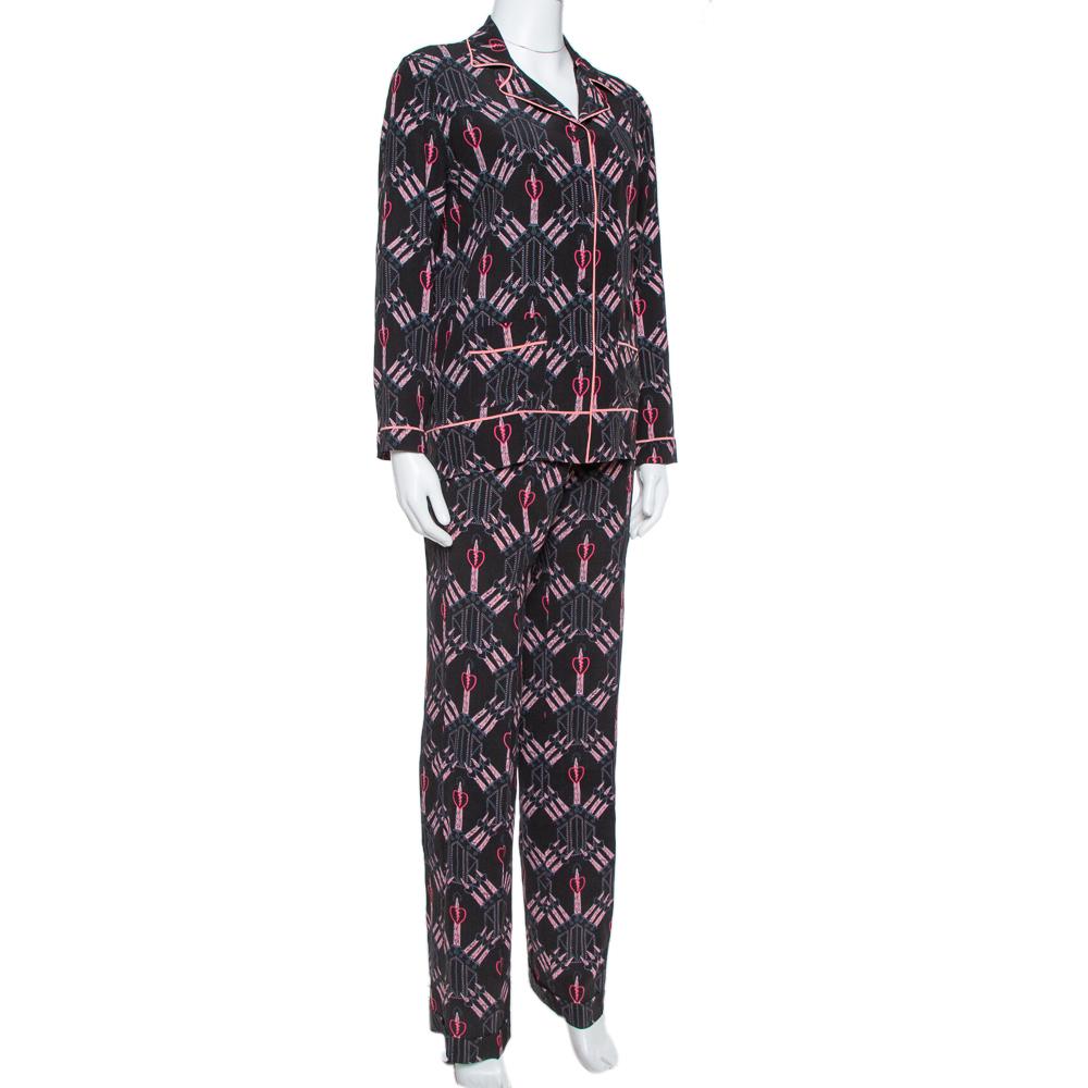 These days a lot of celebrities, from Selena Gomez to Kendall Jenner, have started wearing pajama sets outdoors and there's no reason why you shouldn't join the trend. You can start with this set from Valentino! Brimming with gorgeous details like