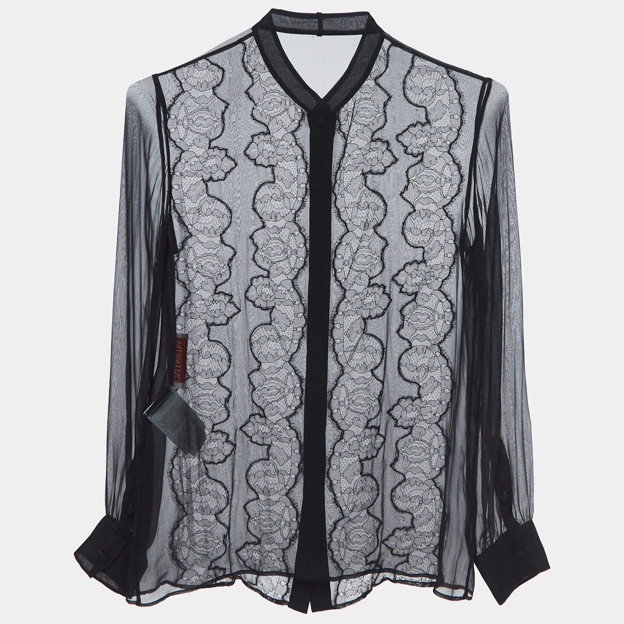 Completa la tua eleganza con una bella camicetta come questa. Con il suo design grazioso e il tessuto di prima qualità, questa blusa è la scelta migliore per apparire sofisticata e in equilibrio.