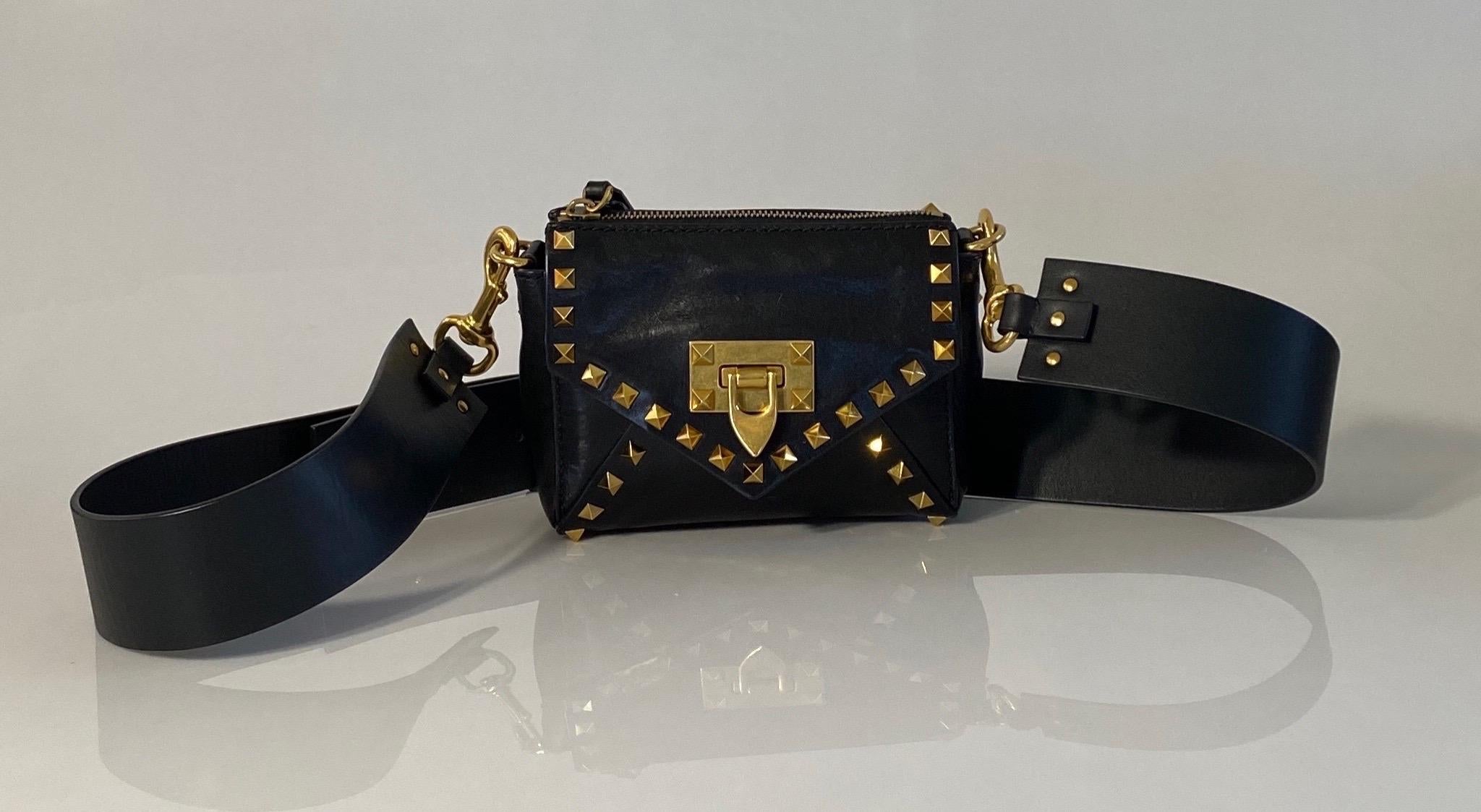 Valentino Black Small Rock Stud Calf Leather Crossbody Bag with Wide Strap In Excellent Condition In West Palm Beach, FL