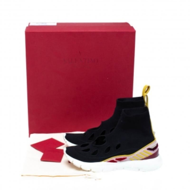 Valentino Nero in tessuto elasticizzato con calzino taglia 36 in vendita 2