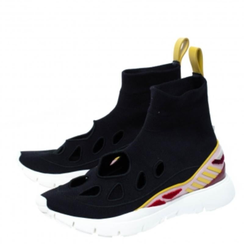 Valentino Nero in tessuto elasticizzato con calzino taglia 36 in vendita 4