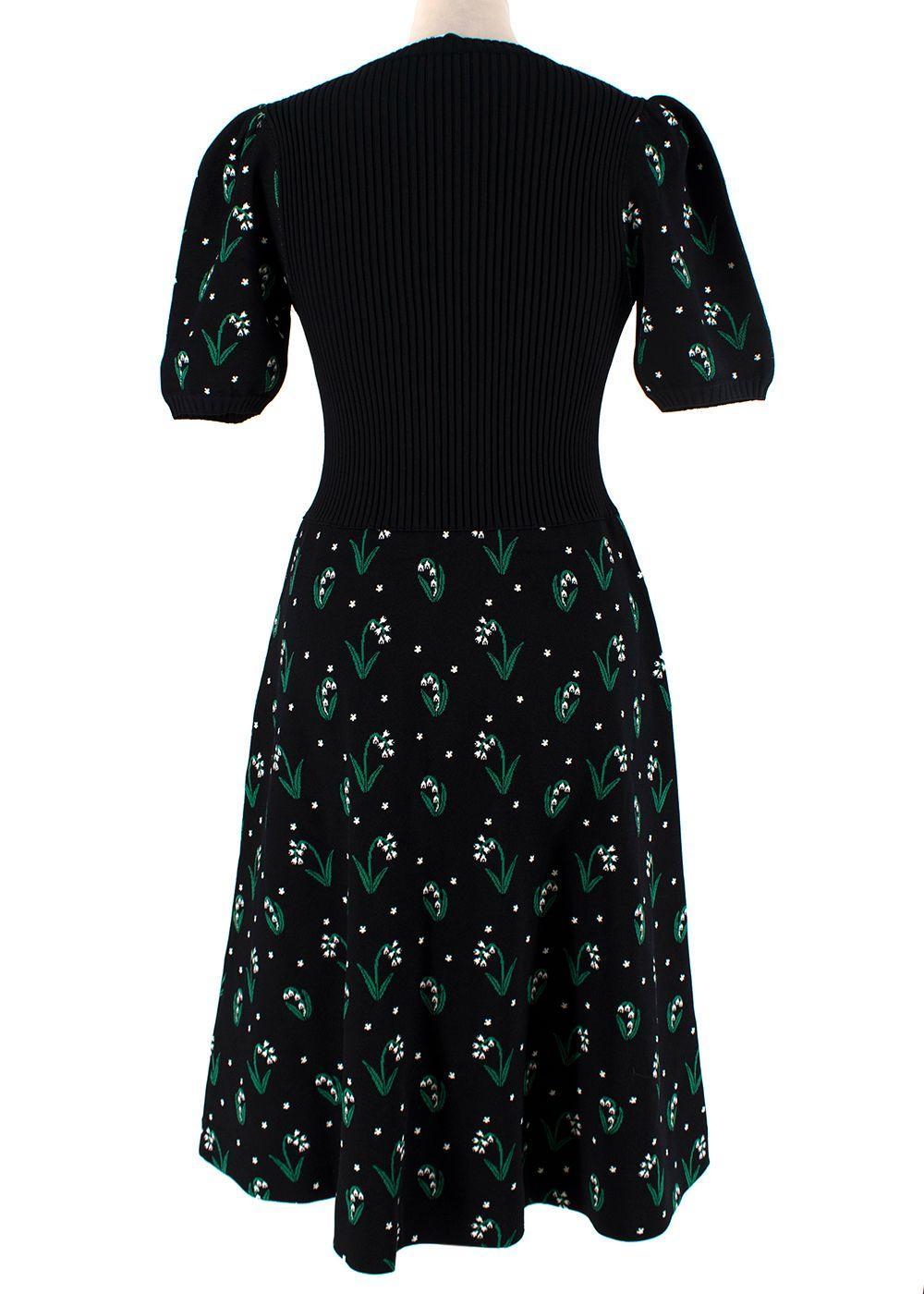 Nero Valentino Vestito a collo quadrato in maglia elastica nera - US 10 in vendita